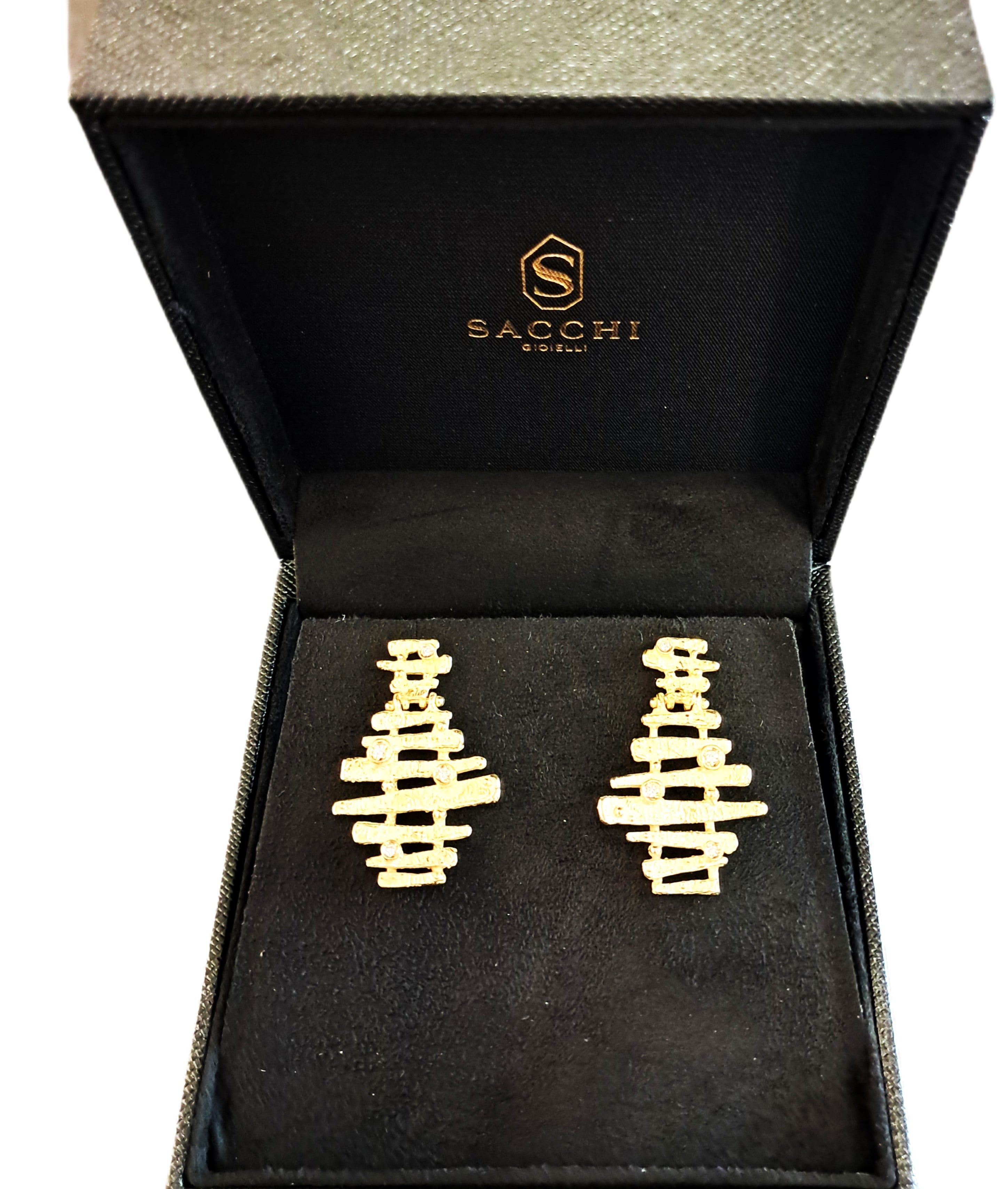 Orecchini in oro giallo 18 kt e diamanti della Collezione Steps