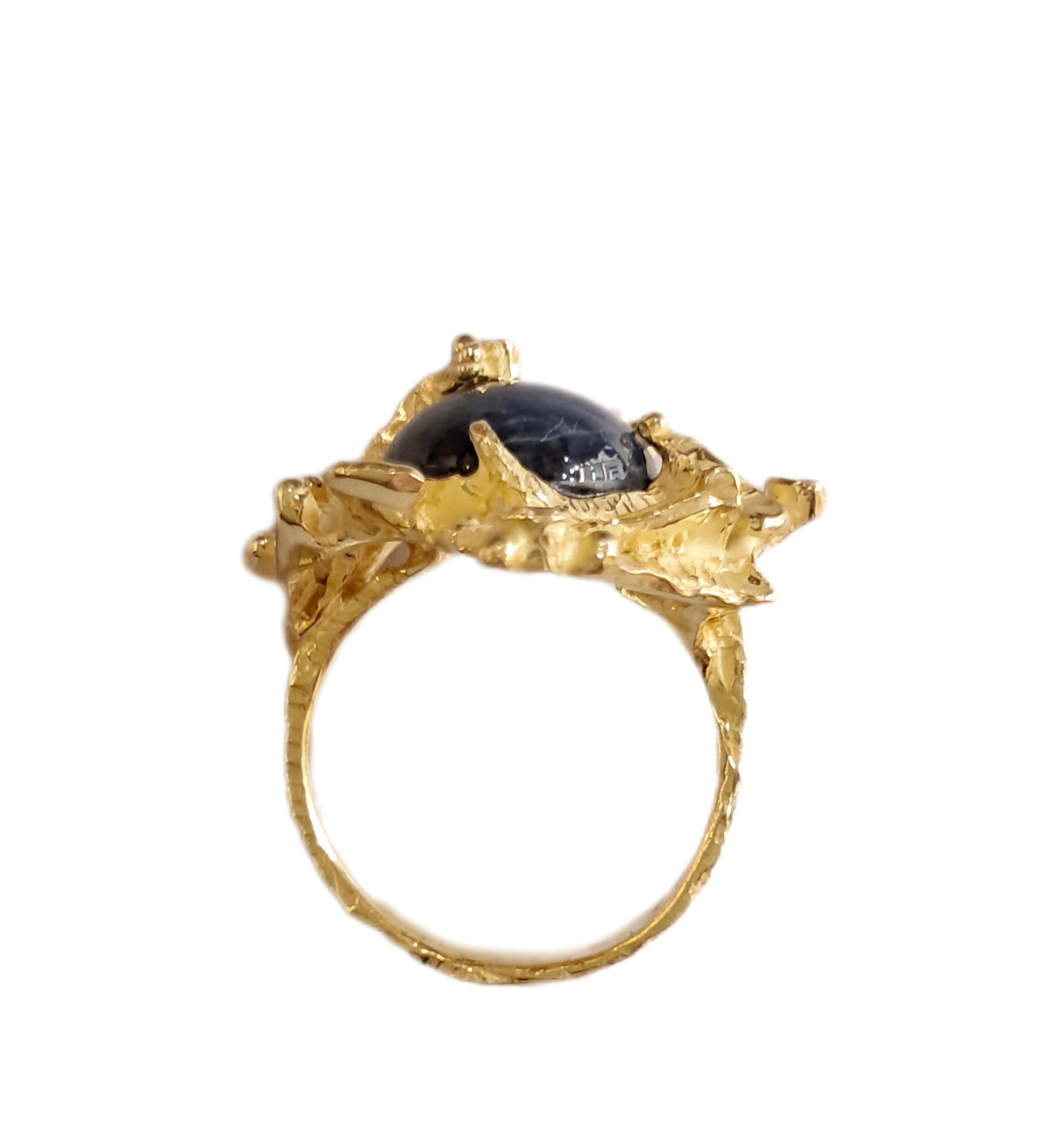 Anello in oro con zaffiro stellato e diamanti Collezione Steps