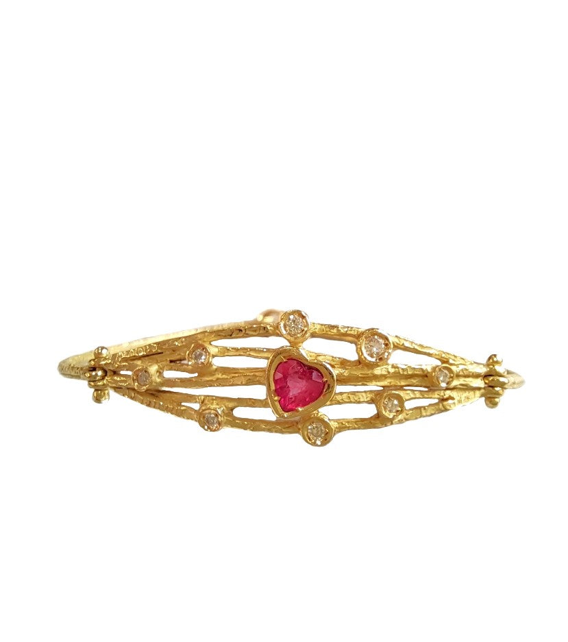 Bracciale in oro giallo 18 kt con diamanti e rubino a Cuore