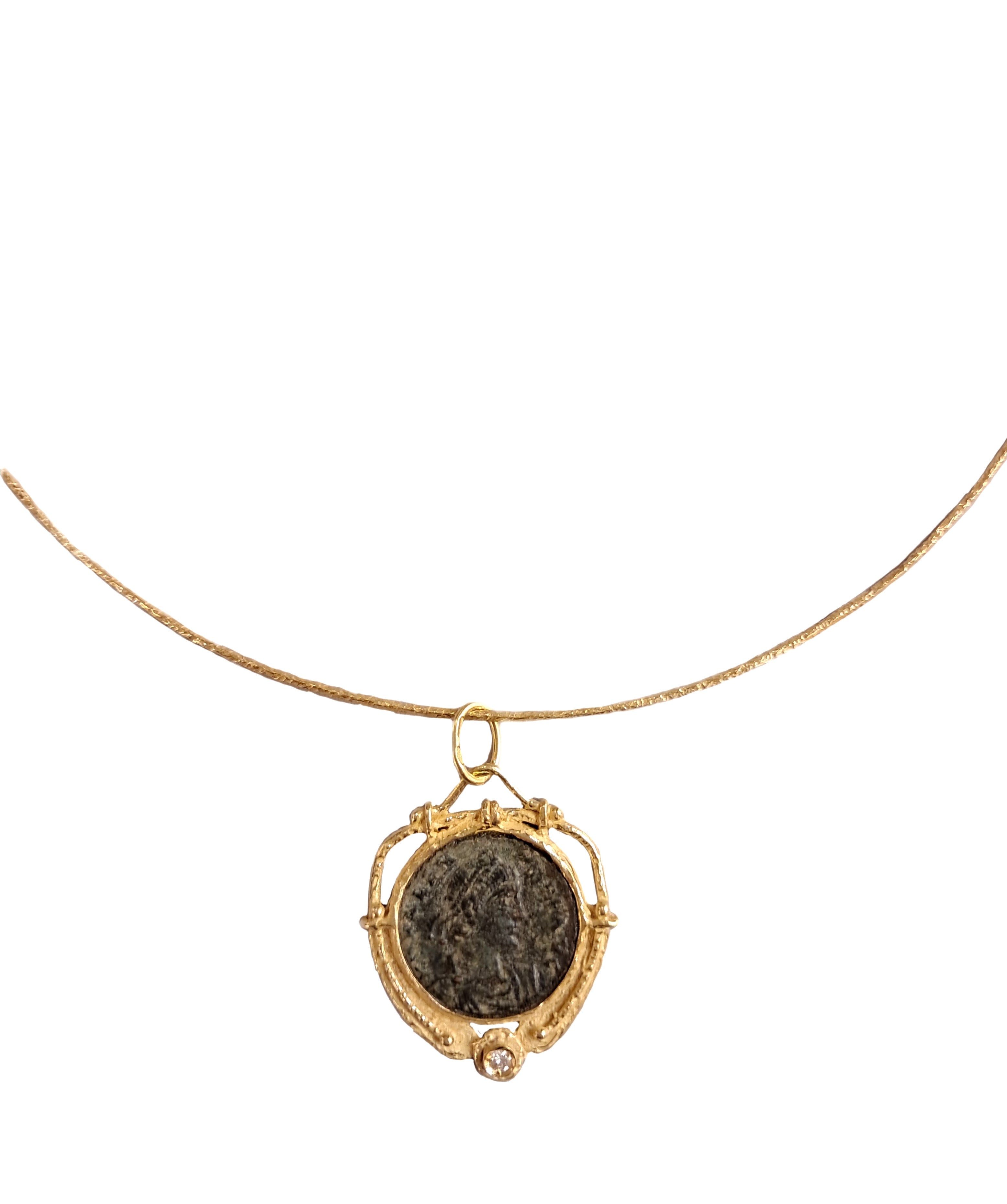 Ciondolo in oro con moneta romana diamante Collezione Roma