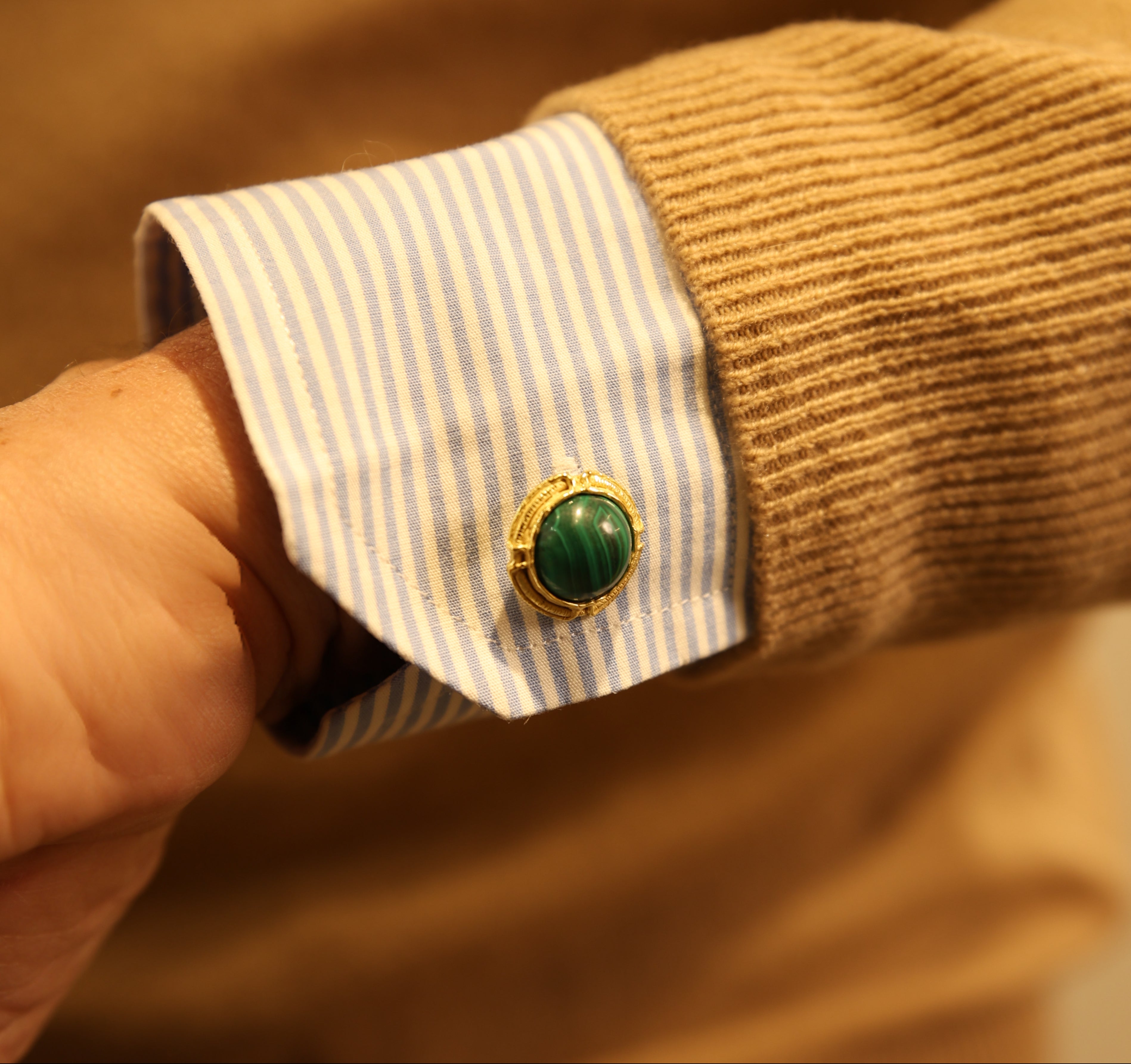 Yellow gold malachite cufflinks