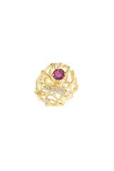 Yellow gold ring with diamonds and Ruby Magma collection