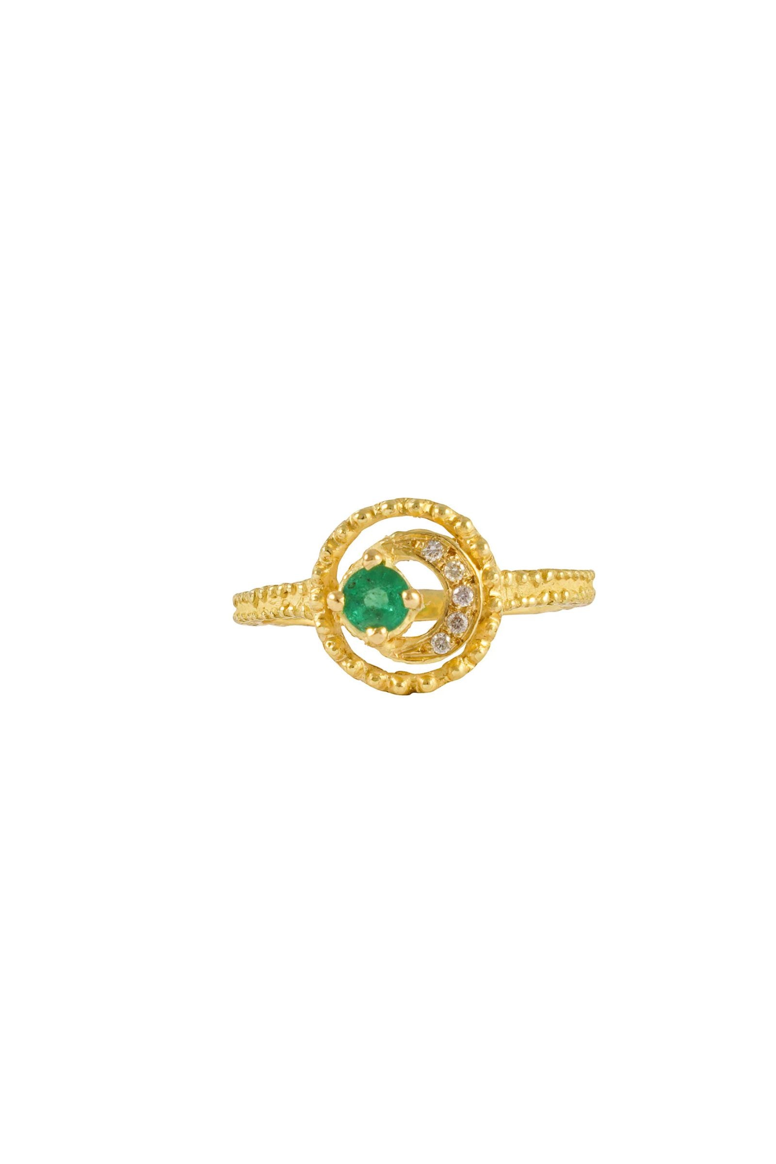 Gold ring with diamonds and emerald Luna collection