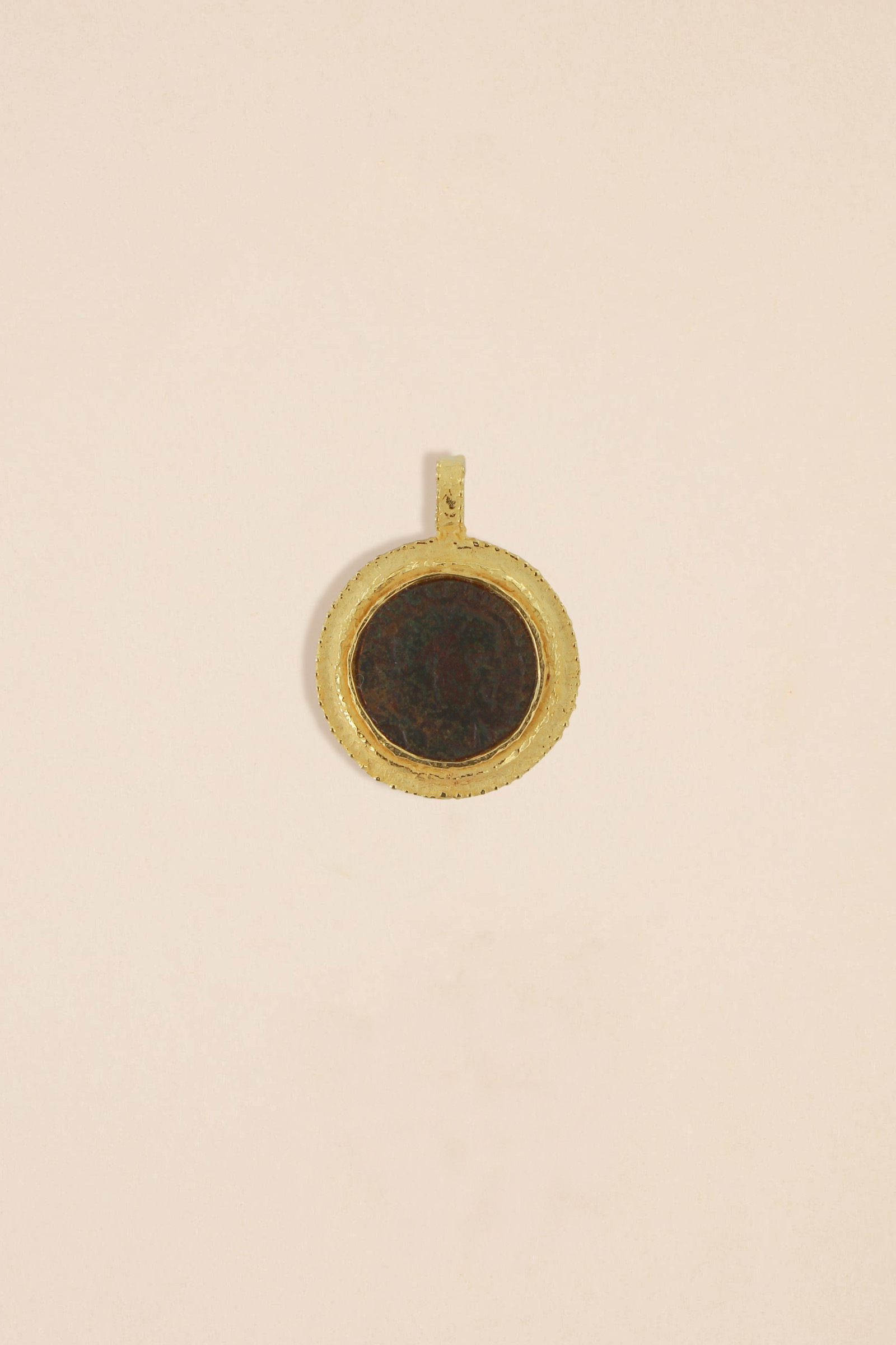 SH604E-18-Kt-Yellow-Gold-Pendant-with-Roman-Coin-1