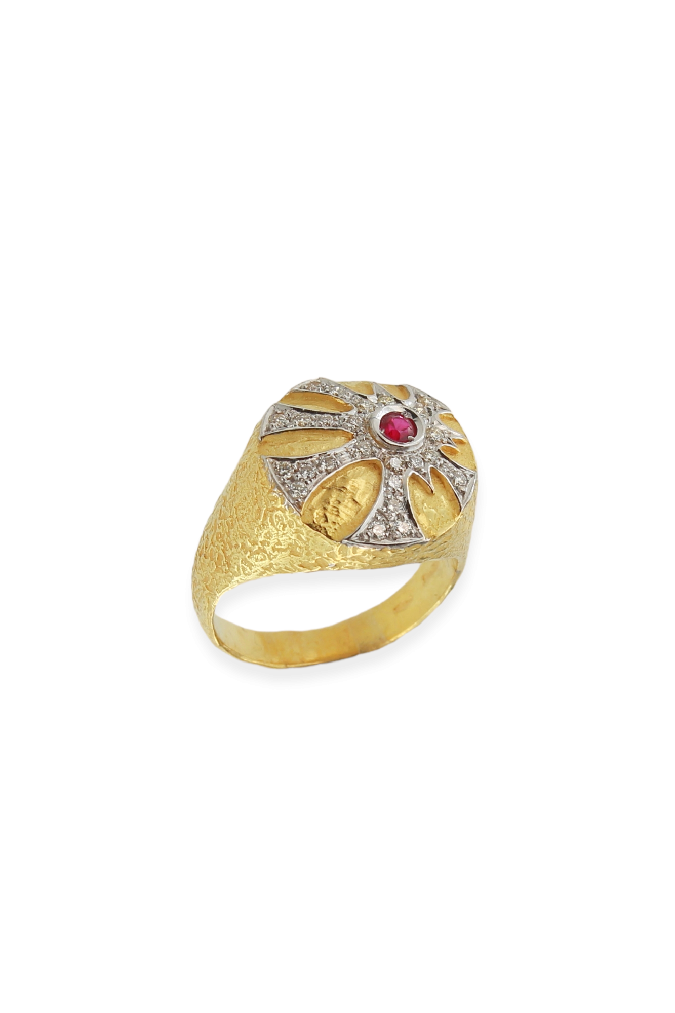 SE261B-18-Kt-Yellow-Gold-Signet-Ring-with-Ruby-and-Diamonds-1