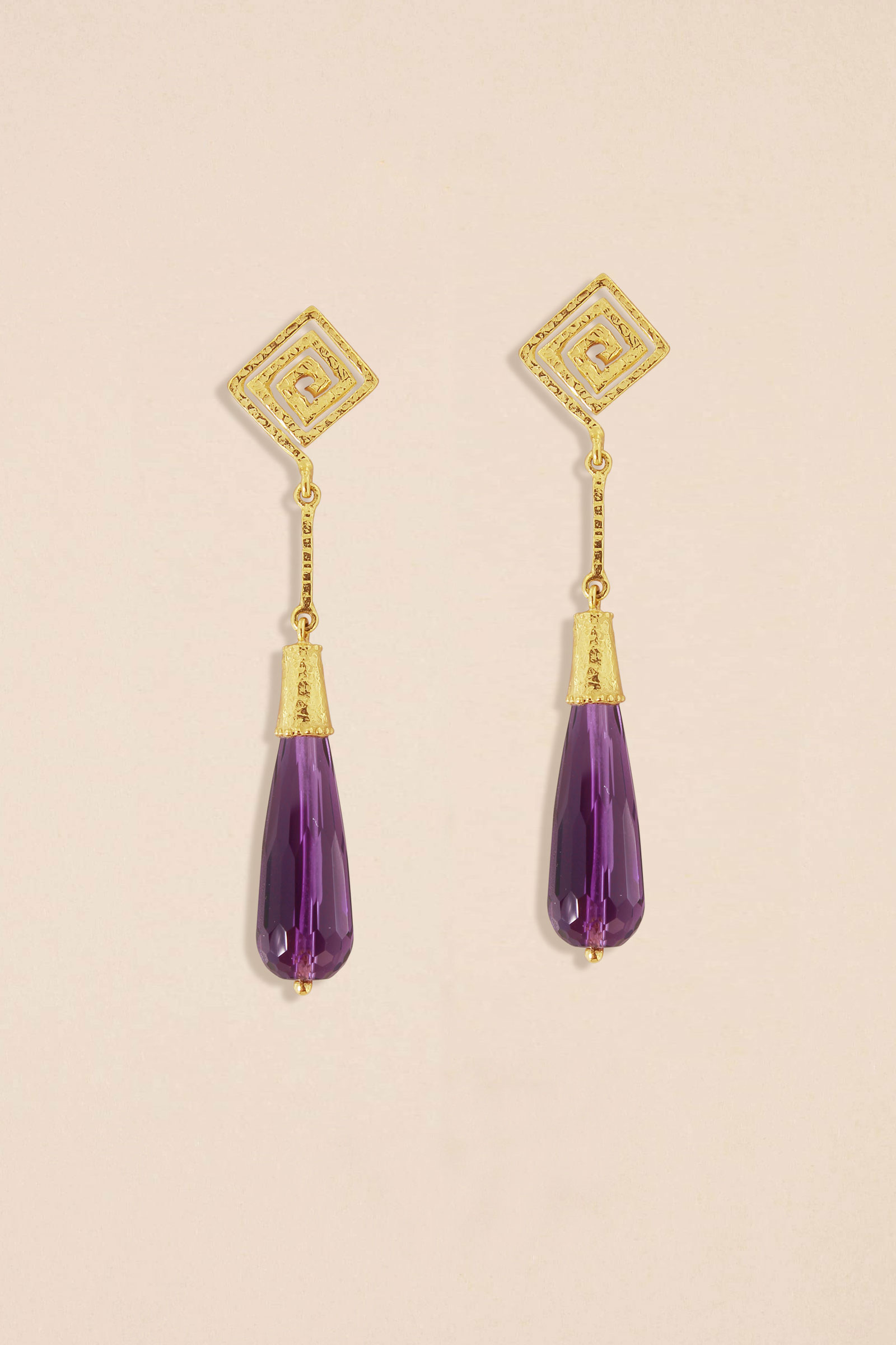 SD271B-18-Kt-Yellow-Gold-Pendant-Earrings-with-Purple-Amethyst-1
